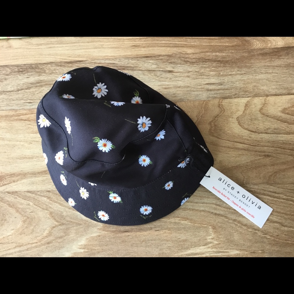 Alice + Olivia Reversible Bucket Hat